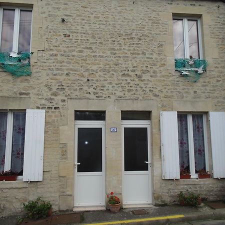 Maison En Pierre Apartamento Port-en-Bessin-Huppain Exterior foto