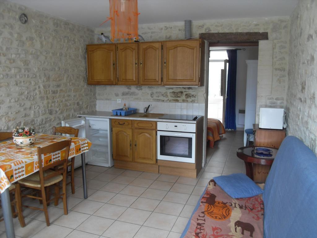Maison En Pierre Apartamento Port-en-Bessin-Huppain Quarto foto
